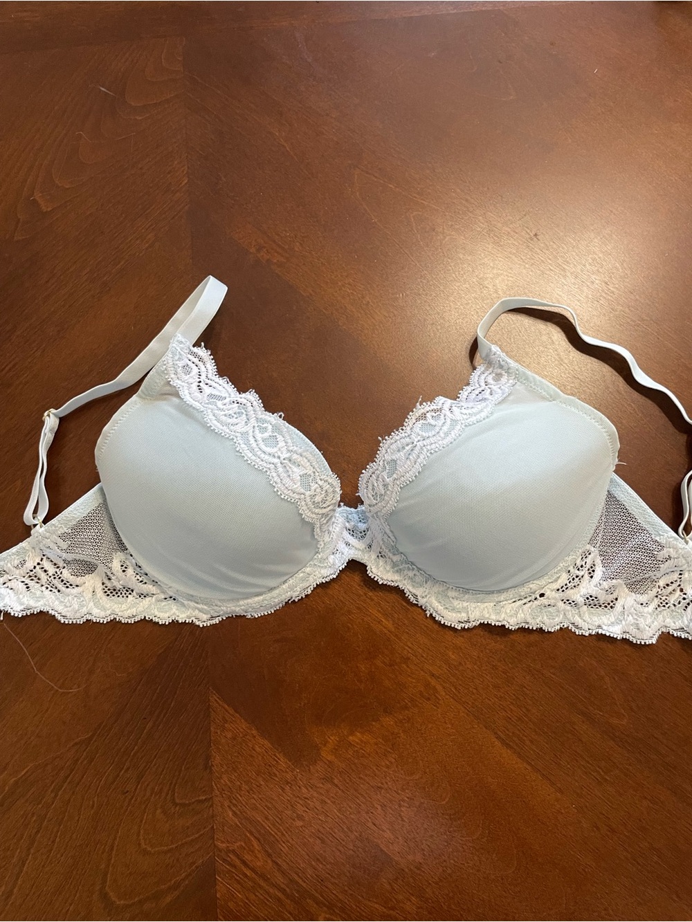 Natori 30DDD White Lace Trim Lightly Padded Bra